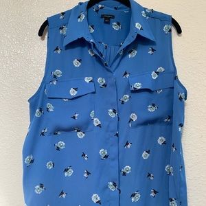 Ann Taylor floral button down blouse